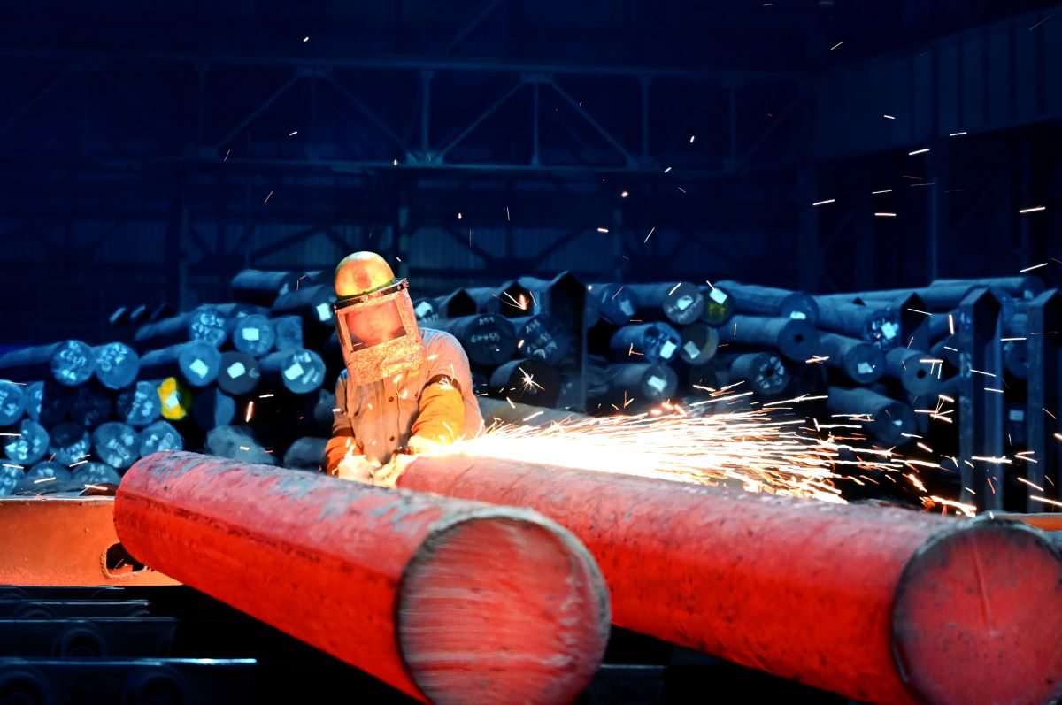 《人民網(wǎng)-湖南頻道》湖南衡鋼:“數(shù)”說砥礪奮進(jìn)的2023