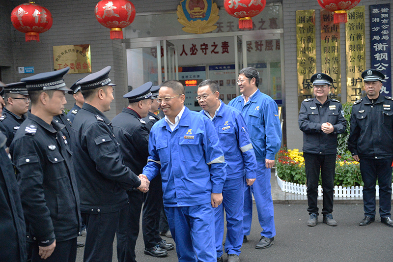 慰問凱迪、保安陽(yáng)冬華 (3).JPG